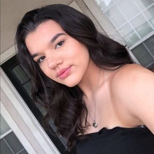 Meet your Posher, Toni maria